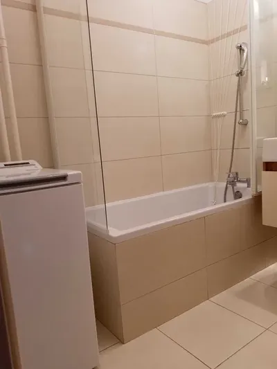 Wynajmę mieszkanie, Dolny Mokotów, 4 pokoje, po remoncie, piękny widok, bardzo dobry transport publiczny, bezpośrednio.. Zapraszam - miniatura 5
