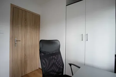 Komfortowy pokój 5 minut spacerem od PB, blisko kampus UwB (Wiejska 6) - miniatura 3