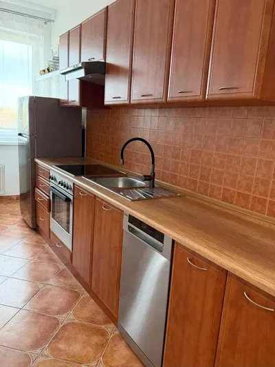 Bezpośrednio wynajmę kawalerkę 36m2 ul. Kluczborska - przy pętli Krowodrza Górka - miniatura 3