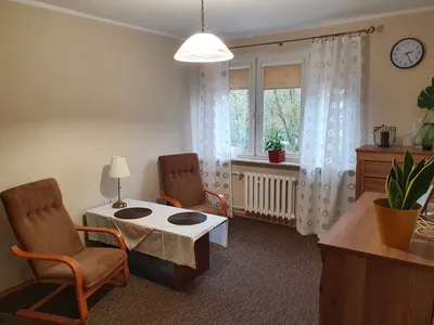 Przytulna, dobrze skomunikowana kawalerka w Gdyni Chyloni - miniatura 2