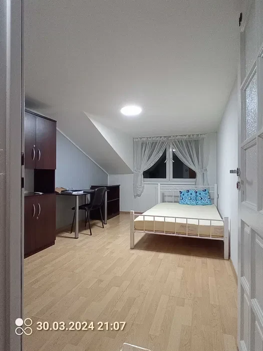 Pokój jednoosobowy dla niepalącej *studentki 900 zł z opłatami. - 1/5