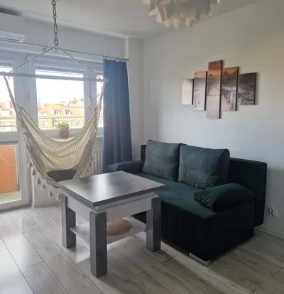 Wynajmę bezpośrednio komfortowe, 2-pokojowe mieszkanie (38 m²) z balkonem zlokalizowane w Warszawie przy ul. Czerniakowskiej - miniatura 4