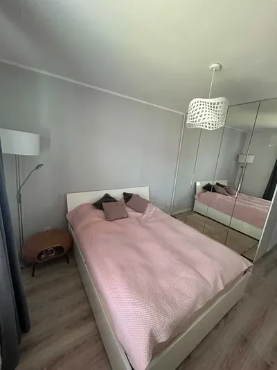 Wynajmę 2-pokojowe mieszkanie 43 m² z balkonem – os. Di Trevi, Wrocław - miniatura 4