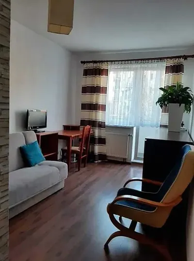 Mieszkanie 1 pokój z jasną kuchnią 37,5m2 w Krakowie, Nowa Huta, Czyżyny - bezpośrednio od właściciela!