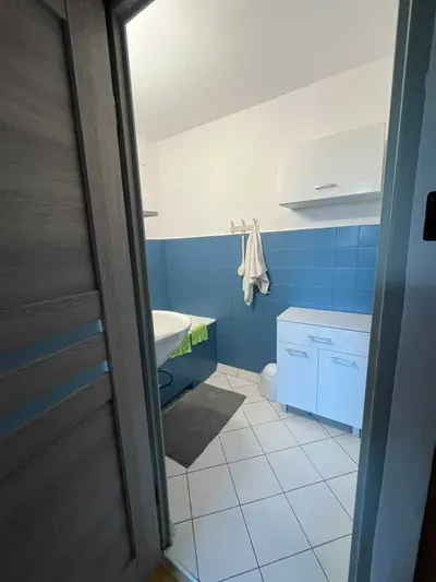 Pokój jednoosobowy dla studenta | 9m² | Po remoncie | 1500 PLN all in - miniatura 4