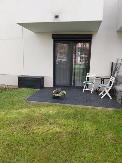 Wynajem 40m2 R.Matecznego 2 Pokoje+MP w Garażu Podziemnym+Ogródek - miniatura 3