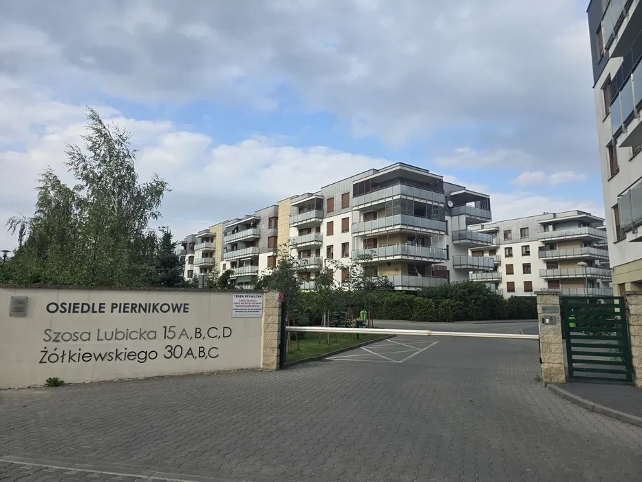 Piękne mieszkanie na wynajem z Parkingiem w Hali – Osiedle Piernikowe, Szosa Lubicka - 1/7