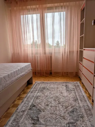Wynajmę mieszkanie 3 pokojowe Gajowa - miniatura 2