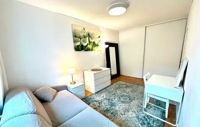 Bardzo duży pokój, 25m-ul. Guderskiego-taras-Gocław-jeziorko Balaton - miniatura 2