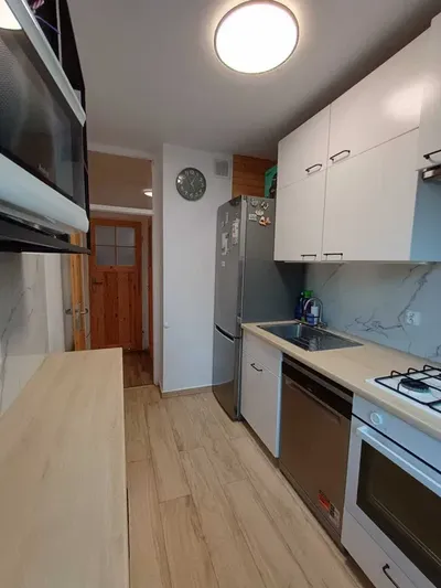 Wynajmę pokój jednoosobowy - dla studentki/a. Miła atmosfera, czysto i przyjemnie :) Brak ukrytych kosztów. - miniatura 5