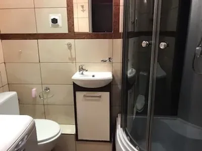 BEZPOŚREDNIO - przytulna kawalerka na wynajem, Chrobrego Poznań - miniatura 4