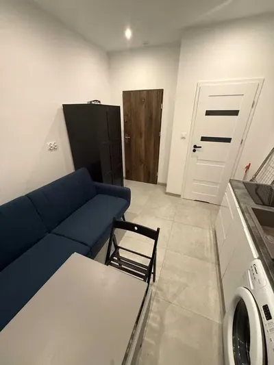 Kawalerka do wynajęcia w Rembertowie przy PKP - miniatura 2