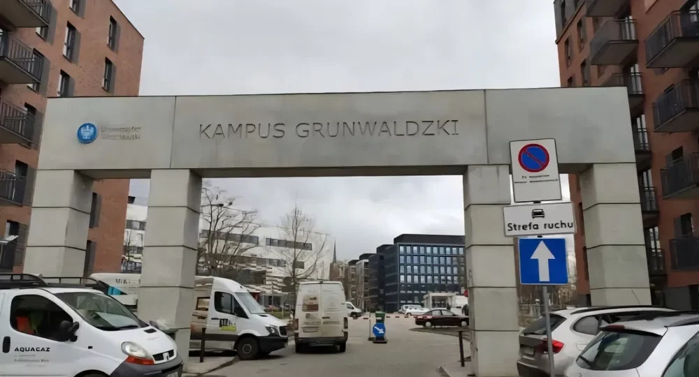 Plac Grundwaldski 8, do wynajęcia dwa pokoje - 1/8
