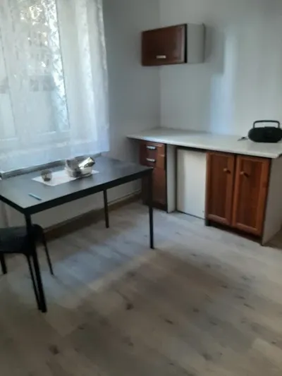 Mieszkanie jednopokojowe w piwnicy