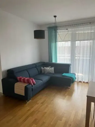 Wynajmę trzy pokojowe mieszkanie Miłe Zacisze ul. Tunelowa Katowice - miniatura 3
