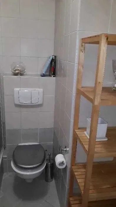 Przytulna kawalerka z balkonem przy stacji metra Kondratowicza (M2) - miniatura 5