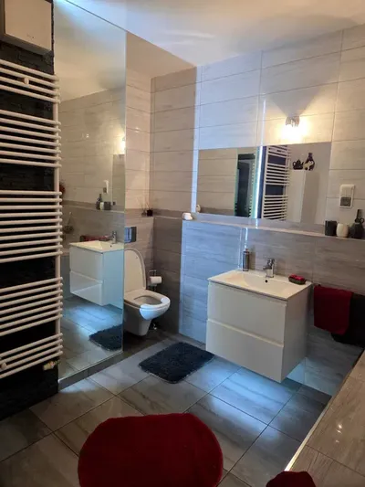 Mieszkanie z widokiem na morze. Apartamentowiec Transatlantyk. - miniatura 5
