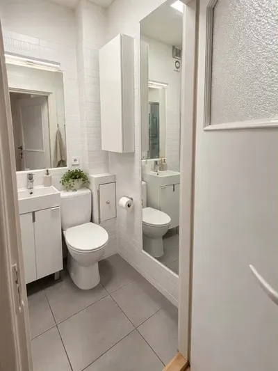 Kawalerka do wynajęcia na Starym Mieście - miniatura 3