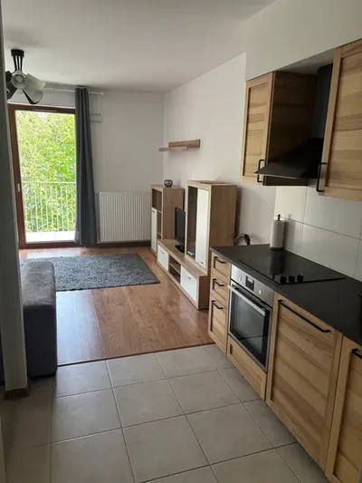 Wynajmę studio 34 m2 Szczęśliwicka 54 z miejscem parkingowym