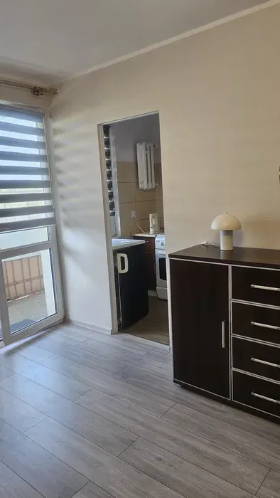 Kawalerka do wynajęcia na Błoniu - miniatura 3