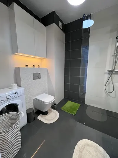 Mieszkanie 2- pokojowe 43m2 ul, Klobucka - miniatura 5
