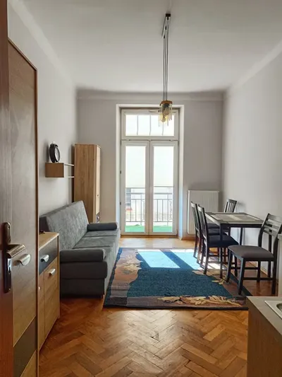 Kraków, ul. Konarskiego 3Wynajmę dwupokojowe mieszkanie na ul. Konarskiego w krakowie