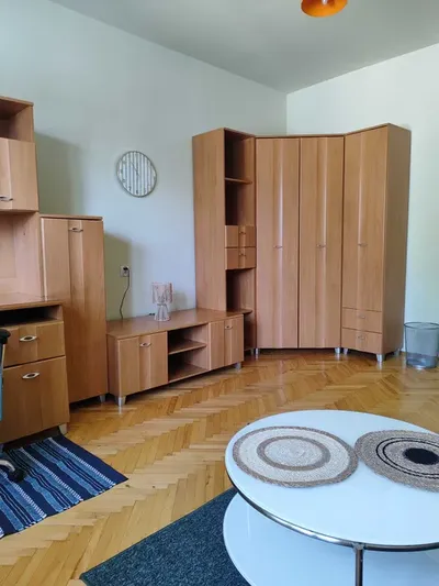 WYNAJMĘ POKÓJ osobie pracującej lub studentowi - miniatura 3