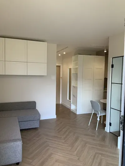 Kawalerka Aleje Praskie pierwszy najem - miniatura 4