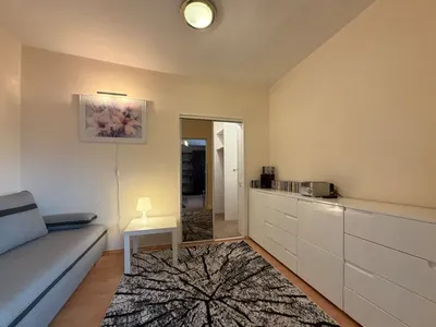 Przestronna kawalerka z oddzielną kuchnią | Balkon | Metro Bemowo | Garderoba - miniatura 5