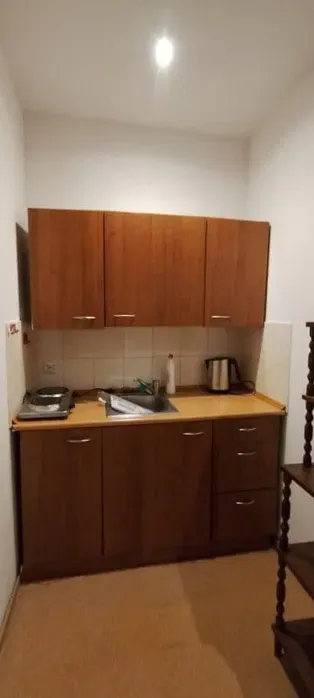 Kawalerka samodzielna bezczynszowa samo centrum Katowic - miniatura 3
