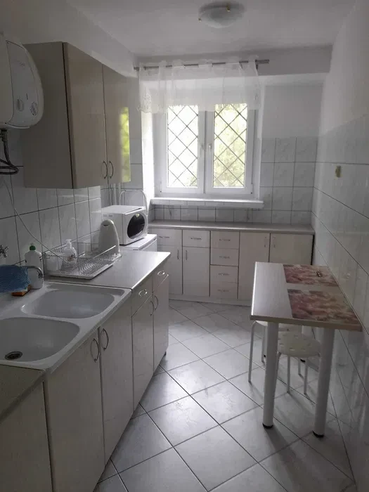do wynajęcia 2-pokojowe Aleja Pokoju 8, Śródmieście - 1/8