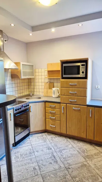 2 pokojowe mieszkanie do wynajęcia w centrum - miniatura 3