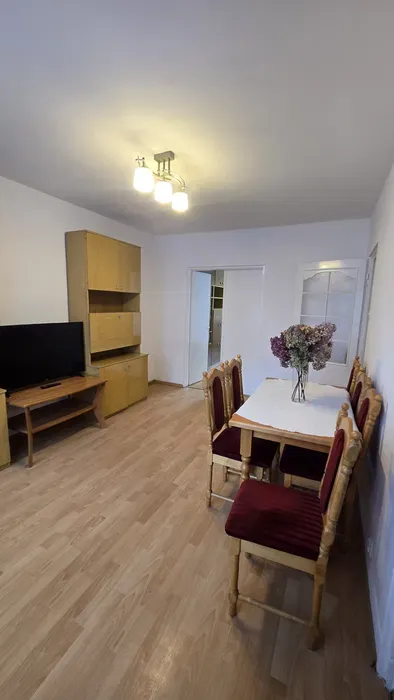 Mieszkanie na wynajem 53m², 3 pokoje, parter, Mokre - miniatura 2
