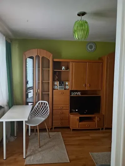 Kawalerka dla singla,bezpośrednie sąsiedztwo UM rezerwacja - miniatura 3