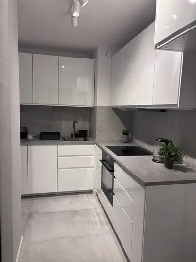 Pokój 1 os., ścisłe centrum, obok metra Rondo ONZ