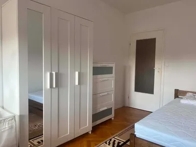 Pokój 12m2, topowa lokalizacja, rondo Daszyńskiego - miniatura 2