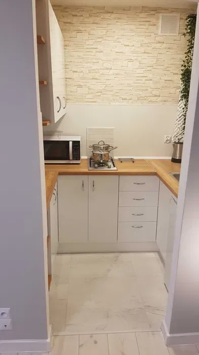 Wynajmę Kawalerkę w centrum osiedla Gdynia Witomino - miniatura 5