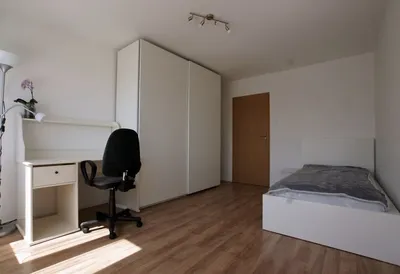 DUŻY pokój 17 m² | Biziela Wzgórze Wolności CM UMK UKW ZIELONE ARKADY BALKON - miniatura 2