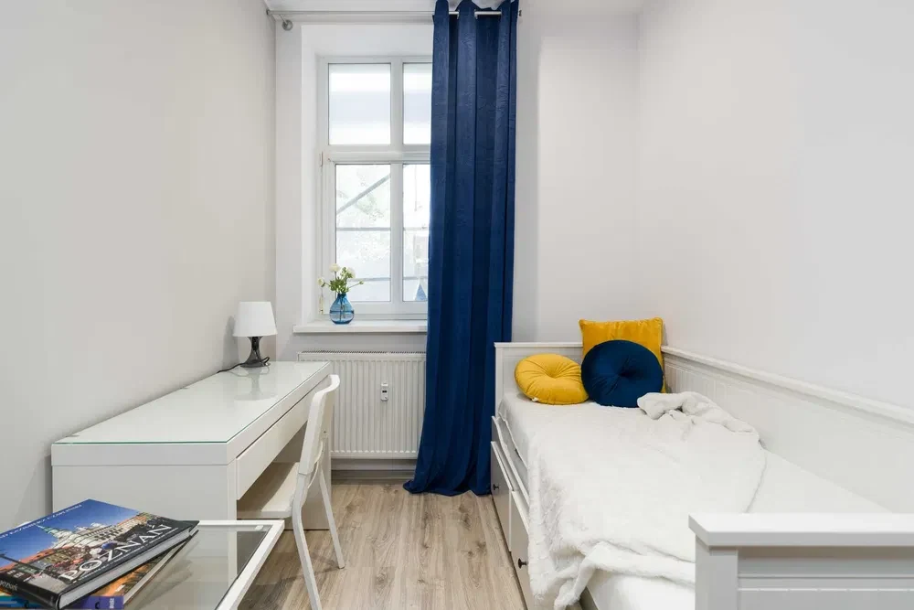 Duży pokój 1-os., centrum, obok Głogowskiej, PKP|Large Single Room, Centre, Near Głogowska, PKP|Велика одномісна кімната,Центр, поруч із Głogowska,PKP - 1/8