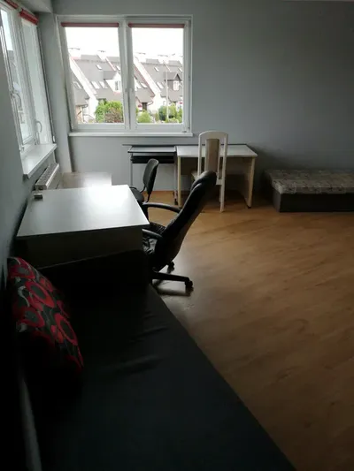 Do wynajęcia Pokój dwuosobowy lub jako jednoosobowy w Super Lokalizacji - miniatura 5