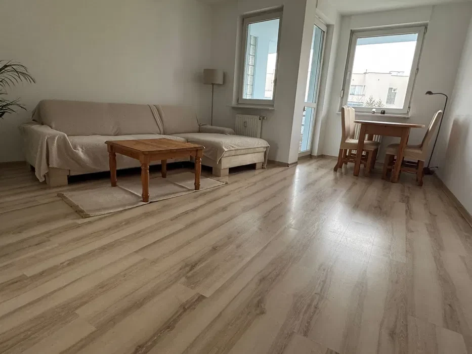 Poznań, Piątkowo | 52 m² | 2 niezależne pokoje | balkon | parking | bez prowizji - 1/8