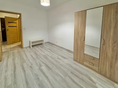 Dwupokojowe mieszkanie z balkonem i garażem, Ursus - miniatura 4