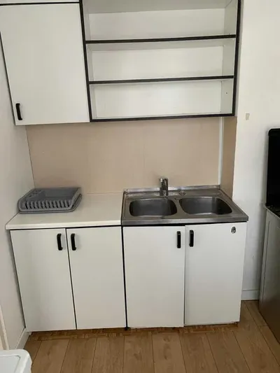 Kawalerka Stegny 31 m2 - miniatura 4