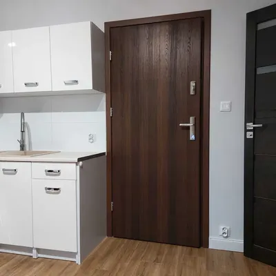 Ładne mieszkanie kawalerka studio ok. 3 km od ul. Wiadukt - miniatura 4