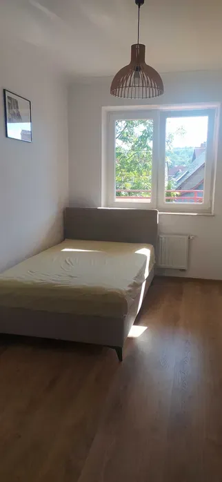 2 pokoje z dużym balkonem - Rzeszów, Zalesie, ul. Zelwerowicza (w cenie czynsz i Internet) - miniatura 3