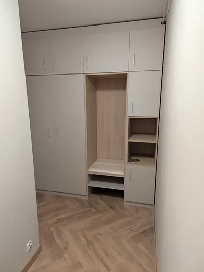 Ciche, jasne, 2 pokoje z balkonem po generalnym remoncie - miniatura 4