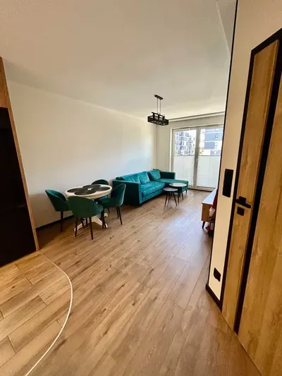 2 pokojowe | 42m | ul. Powstańców | Klimatyzacja | Balkon | Wysoki standard - miniatura 5