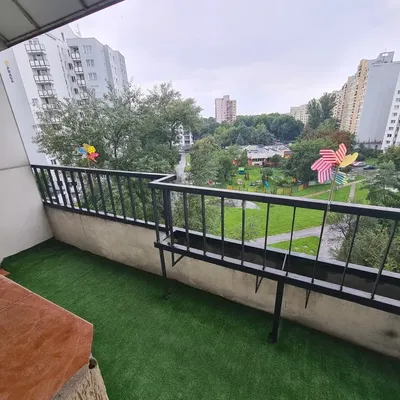 Duży pokój z balkonem przy metrze | ul. Prałatowska | 2000 zł | TYLKO DLA KOBIETY - miniatura 3