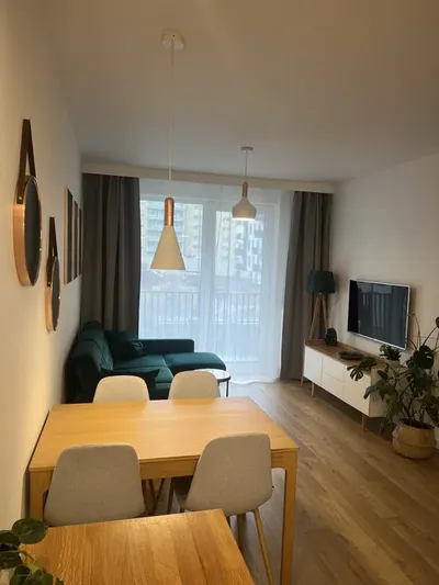 Mieszkanie 2-pokojowe 42m2 z garderobą i miejscem garażowym Praga Południe - miniatura 2