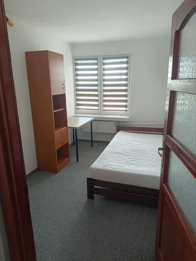 Mieszkanie 4 pokojowe do wynajęcia Plac Centralny NH - miniatura 2